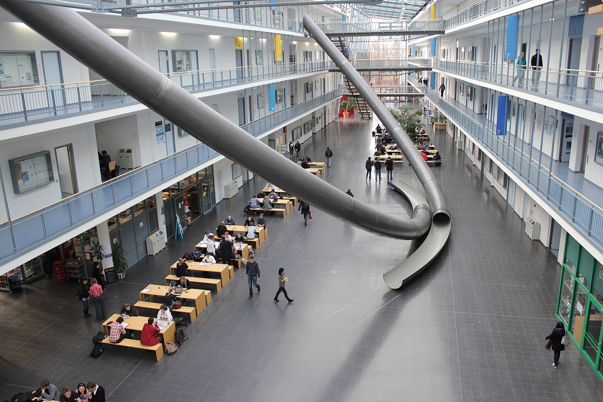 MI Gebäude der TU München Magistrale2